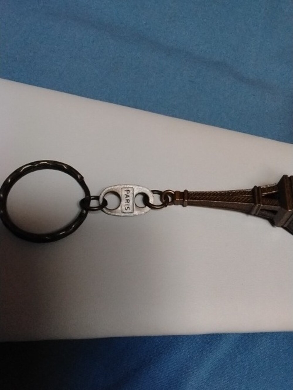 Eiffel Tower Keychain - Brass Tone - Picture 3 of 3